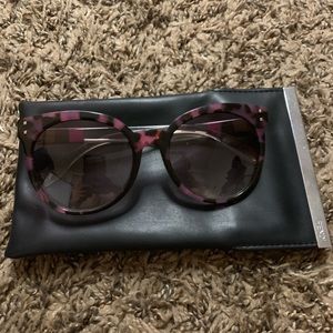Fendi women sunglasses